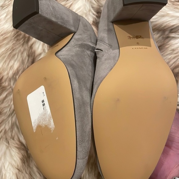 NEW | COACH | Dara Bootie | Dove Gray Suede Logo Boots | Size 6 Women’s - Picture 6 of 7